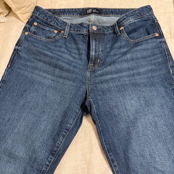 GAP women's Slim Boyfriend denim jeans Size 12 / 31 Short - Picture 3 of 9